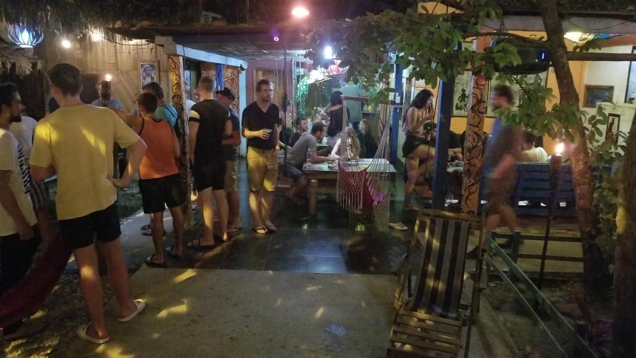 My Little House Surf&Backpacker Hostel Montañita Extérieur photo