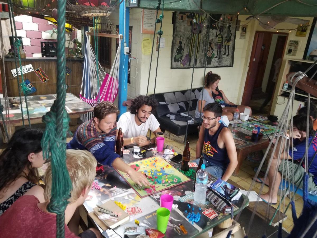My Little House Surf&Backpacker Hostel Montañita Extérieur photo